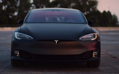 tesla-software-updates-brand-new-feature-discovered
