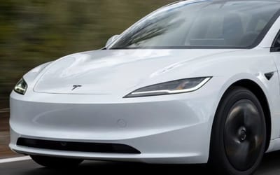 Tesla Model 3 removes a very common feature and becomes one of the only new cars in America not to offer it
