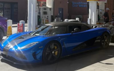 hypercars-arizona-gas-station-koenigsegg-and-carrera-gt