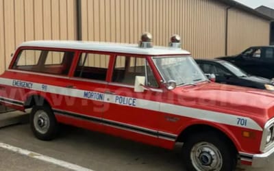 Illinois police selling barely used Chevrolet Suburban that doesn't run because they swear it makes an 'awesome ride'