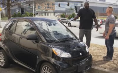 shaquille-oneal-queezed-into-mart-car-with-john-cena