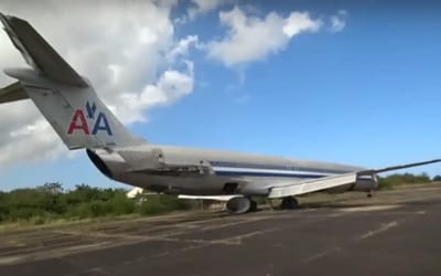 Woman finds abandoned American Airlines plane in old Puerto Rico military base while alone – amazed by what she finds inside