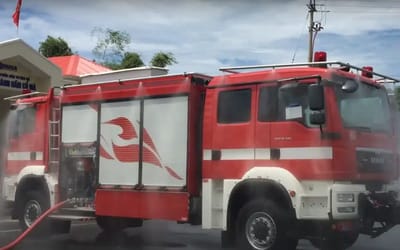 China uses an incredible double-headed fire engine worth over a million dollars