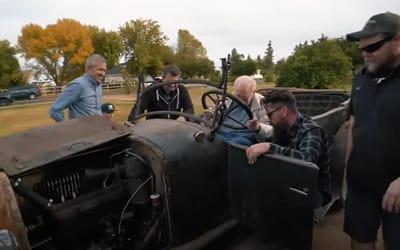 100-year-old car that hadn’t run since 1957 and was bought for $135 was fixed in heartwarming footage