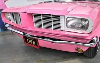 sonny-cher-matching-ford-mustangs-stayed-together-after-divorce