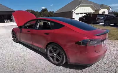 Man from Oklahoma says his cheap Tesla Model S broke so bad you won’t believe the cost to repair it