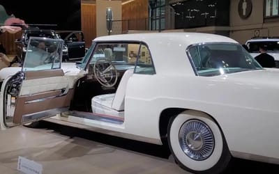 The hilarious story of why Elvis got his Lincoln Continental