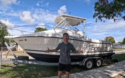 After spending $15k on a yacht from Facebook Marketplace in Florida this guy finally put it in the water to see if it’d survive