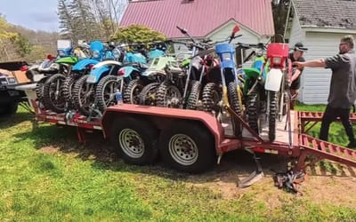 the-bearded-mechanic-bought-trailer-of-16-motorbikes-for-5k-though-faces-a-big-challenge