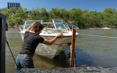 Mississippi man picked up a free boat despite knowing nothing, discovered a problem he really didn't want