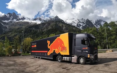 Welcome to the world’s most intense delivery job - Max Verstappen's F1 car