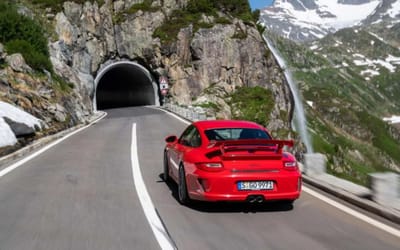 Porsche praised for its 'tunnel mode' feature which makes driving feel even more special