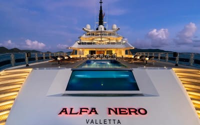 abandoned-caribbean-superyacht-sold-to-turkish-billionaire