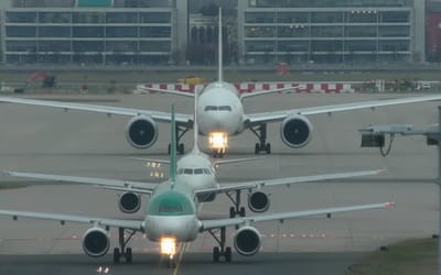 Video of Airbus A380, A320 and Boeing 777 showcases the ridiculous size difference between them