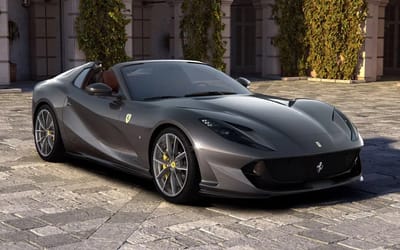 ferrari-folding-rear-window-in-the-812-gts-supercar