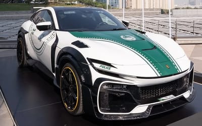 dubai-police-adds-mansory-ferrari-purosangue