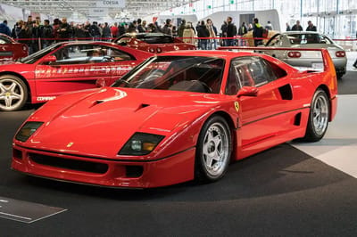 Ferrari F40 with studded tires tears up a frozen lake