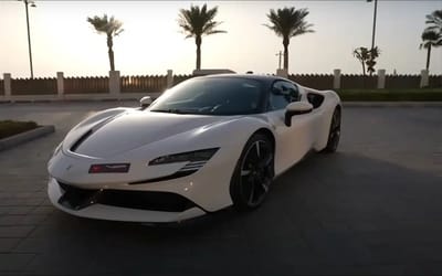 Transition from electric to gas engine on a Ferrari SF90 Hybrid is too slick