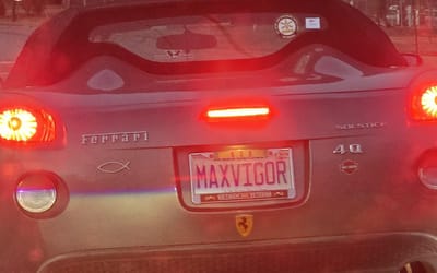 man-spots-ferrari-while-driving-is-stumped-by-its-real-identity