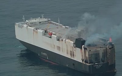 cargo-ship-caught-on-fire-3000-cars-alaska