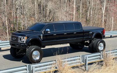 11-seat-ford-f-450-just-sold-for-absolute-fortune-ebay