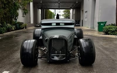Ford Model A from the 1930s revived and transformed into a Formula 1–style car in jaw-dropping build