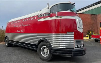 Extremely rare 1-of-12 GM Futurliner appeared online out of nowhere