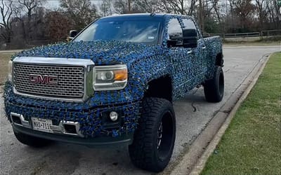 Woman took off the 4,000 Christmas light she put on her GMC Denali truck only to find thousands of dollars worth of damage