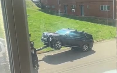 hyundai-palisade-tow-truck-karma