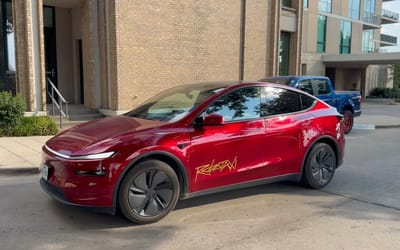 driverless-tesla-robotaxi-during-rush-hour-texas