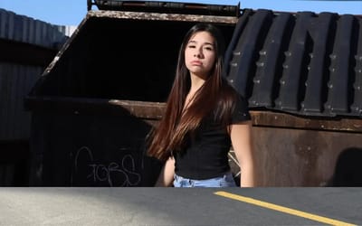 US woman buys a bag of Apple dumpster dive rare finds for $2,500 and gives important warning