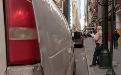 New Yorker makes $100,000 a year reporting traffic offenses as his full time job