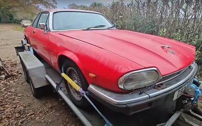 Man went to auction to buy a Porsche 944 and accidentally went home with a $530 Jaguar XJS