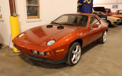 This Porsche 928 is powered by a Boeing T50 Turboshaft helicopter engine and it sounds unreal