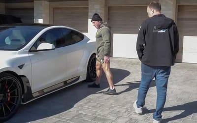 Joe Rogan takes delivery of his exclusive Tesla Model S Plaid ‘S-Apex’