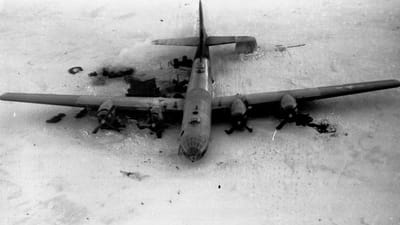 wwii-aircraft-greenland-ice-cap-50-years-recovery