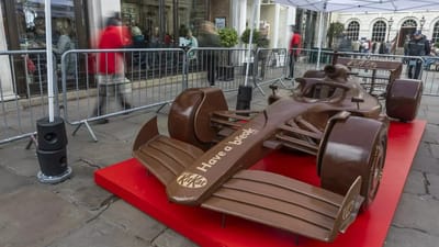 KitKat created a life-sized F1 car made entirely out of chocolate and it weighs as much as 350kg