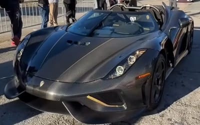 American artist T-Pain randomly has a $2.8M Koenigsegg Regera delivered while on live stream, and his friend can’t believe it