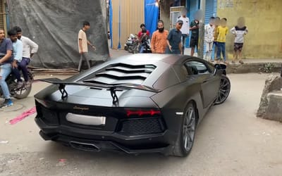 Man drives a Lamborghini through the most out-of-place neighborhood and residents' reactions are exactly as you'd expect