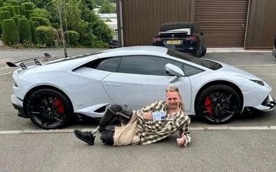 british-lamborghini-owner-legendary-picture-after-parking-criticism