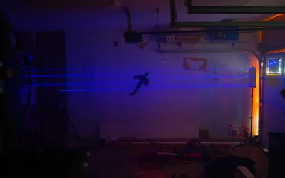 YouTuber captures the speed of light using a 2-billion-frames-per-second camera and nobody’s ever seen anything like it