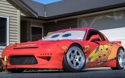 lightning-mcqueen-comes-to-life-as-an-rx-7-drift-machine-with-the-coolest-style