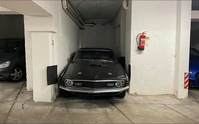 Images show Central London’s most absurd parking space costing $66,000 with a Mustang in