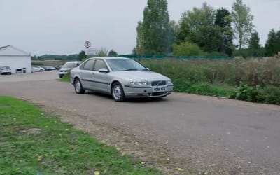 Man buys 720,000-mile Volvo for $500 and becomes owner of one of the highest mileage cars in England