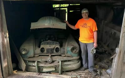 Man discovers Pontiac Super Deluxe Catalina he biked past for years belonged to a Football star