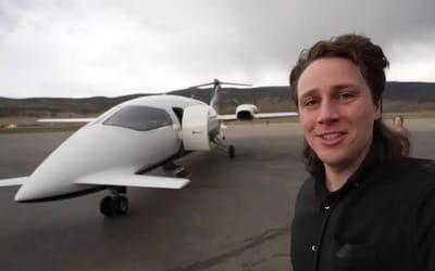 Man tries ‘Uber’-style app for private jet and discovers the incredible perks of it