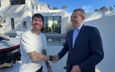 mat-armstrong-meets-bugatti-team-chiron-rebuild