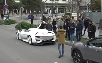 Meanest French supercar ever brings Paris to a standstill