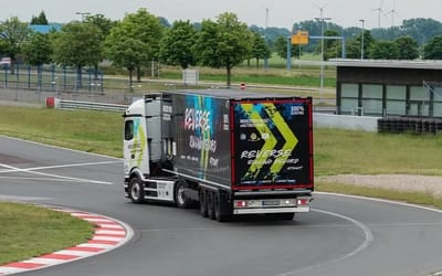 this-mercedes-electric-truck-just-drove-in-reverse-for-six-hours-straight-and-set-a-world-record