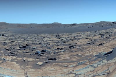 NASA shares incredible panorama photo of Mars that looks like it could easily be from Earth